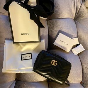 Gucci Marmont Matelasse Zip Around Card Case